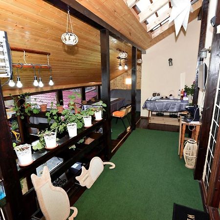 Casa Tudor บุชเตนี ภายนอก รูปภาพ
