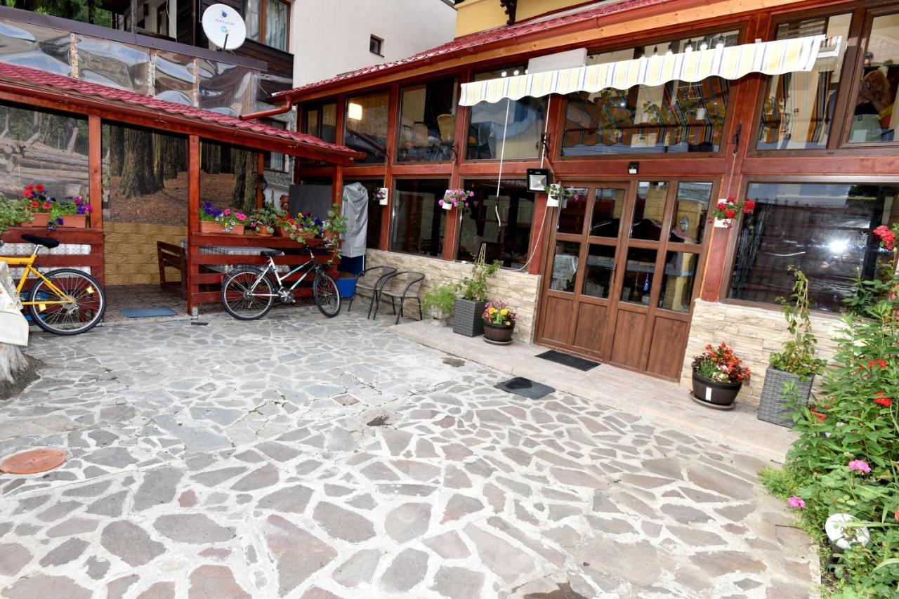 Casa Tudor บุชเตนี ภายนอก รูปภาพ